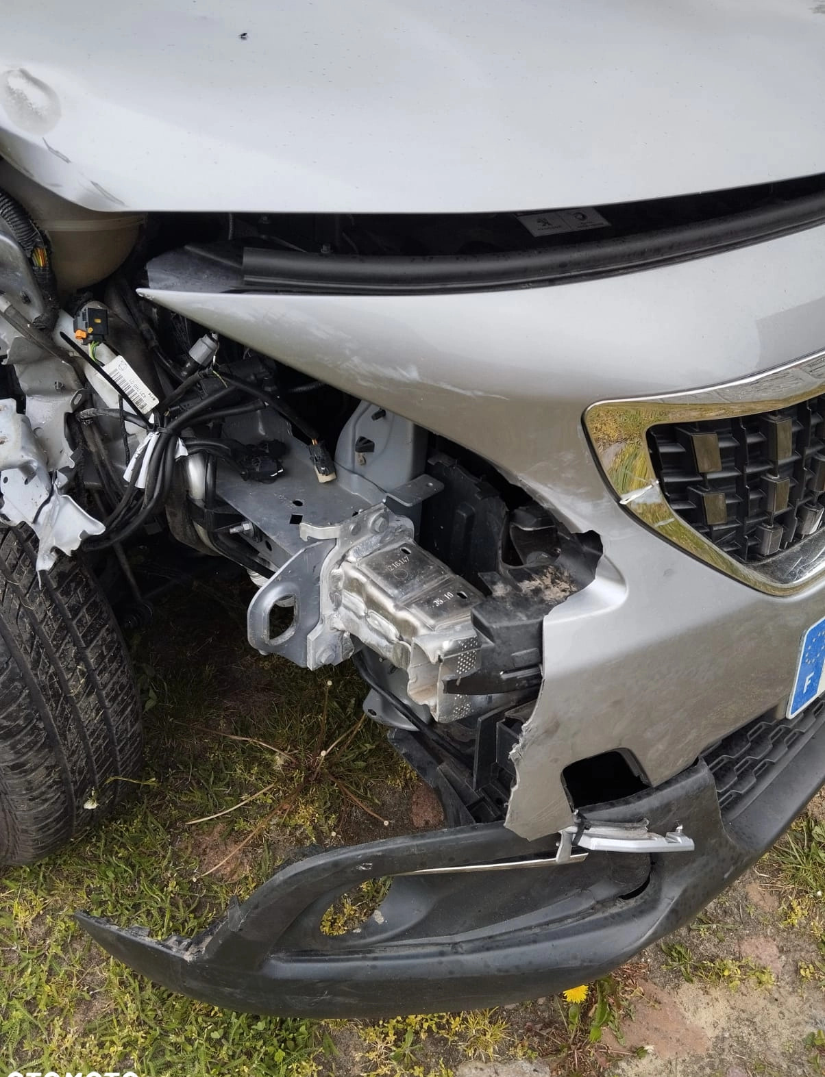 Peugeot 2008 cena 27900 przebieg: 47512, rok produkcji 2018 z Rawicz małe 191